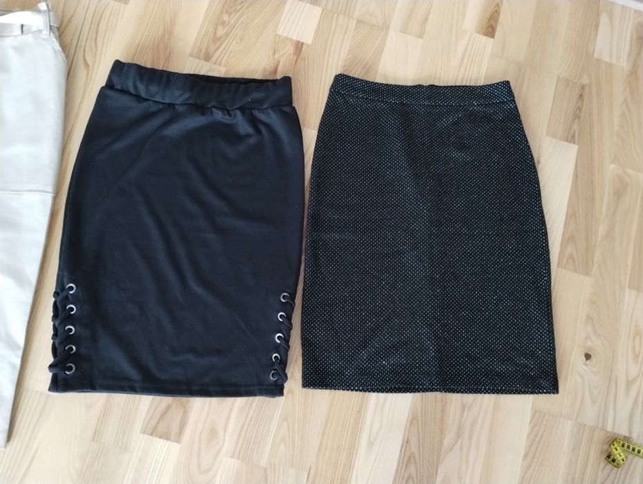 Zestaw firmowych spódniczek rozmiar M