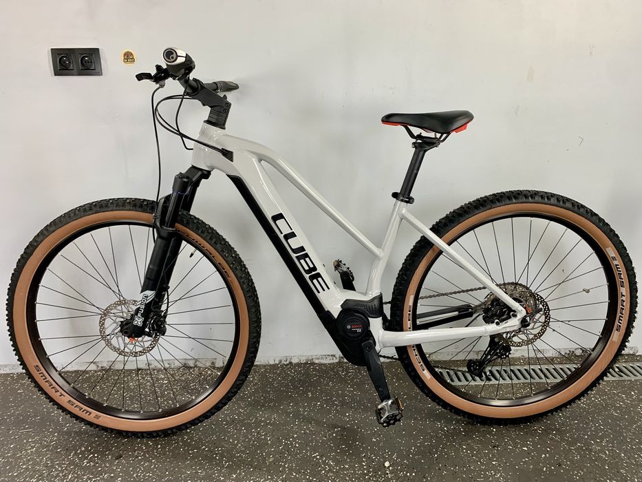 Rower elektryczny CUBE Reaction Hybrid Pro 625/Shimano/Bosch/Wysyłka