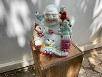 Figura de BUDA em porcelana