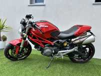 Ducati Monster 696
