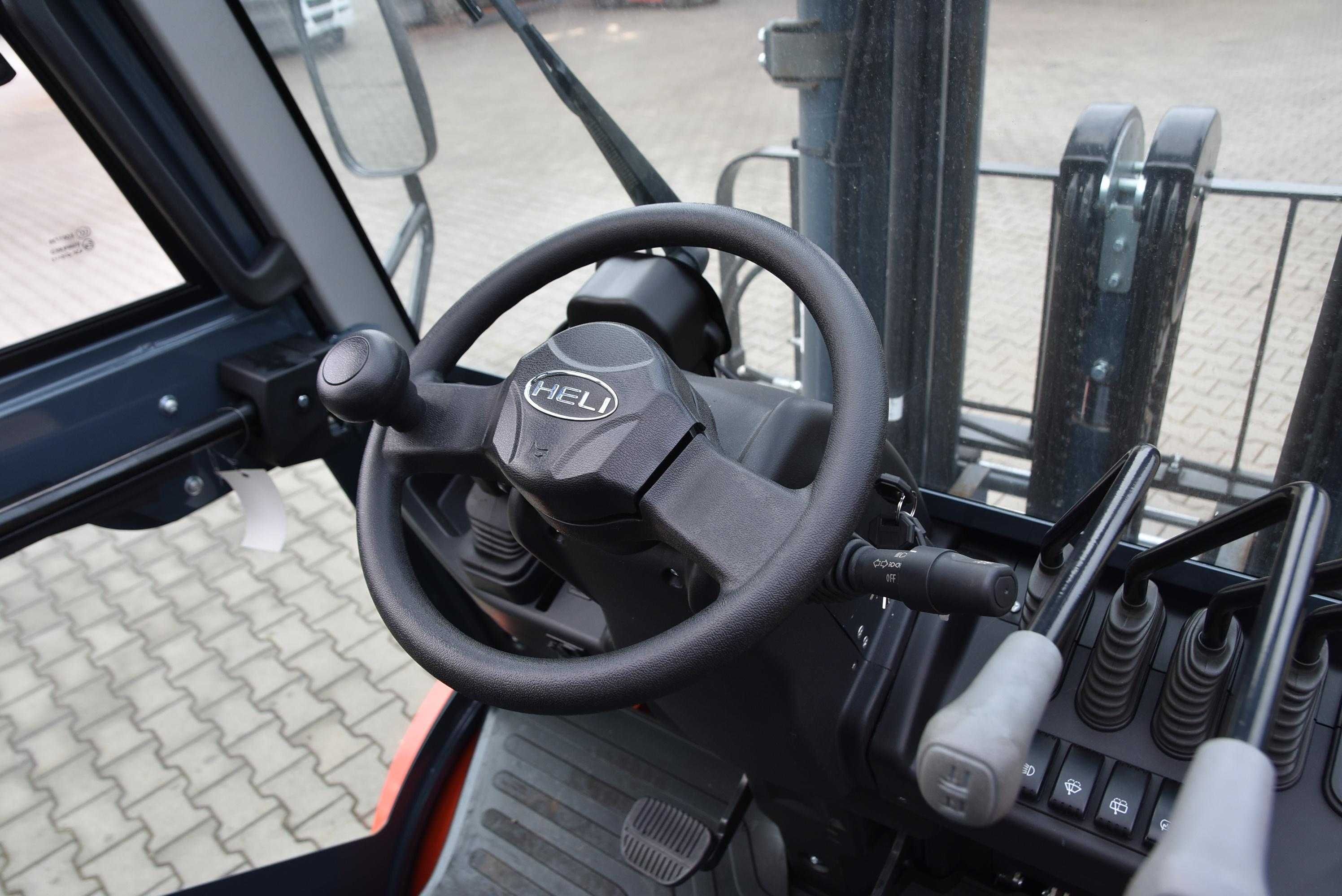 5,0 T 4,7 M Triplex Wózek Widłowy Heli Spalinowy LPG Nowy Kabina,