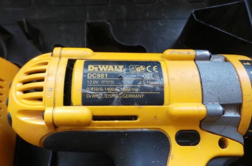 Шуруповёрт DeWALT DC981