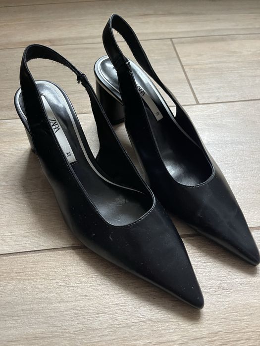 Босоніжки з відкритою пяткою  Zara