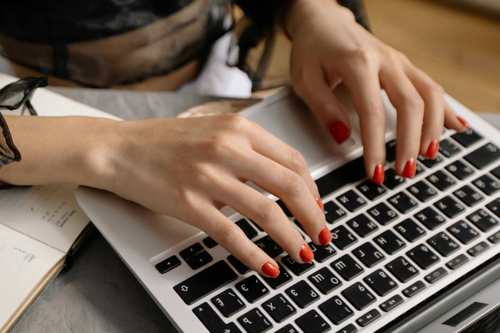 Skuteczny copywriter | teksty na strony www, blogi | faktury VAT