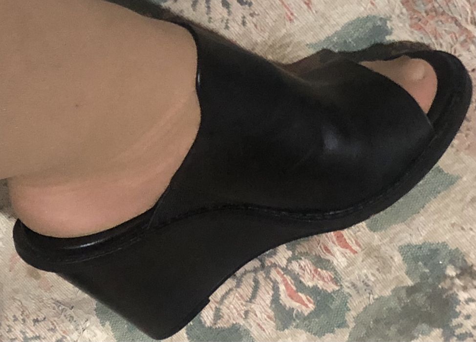 Шльопанці-сабо шкіряні