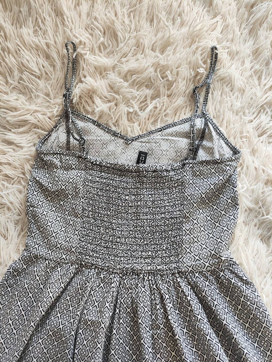 Sukienka H&M 32 XXS letnia sukienka na ramiączkach