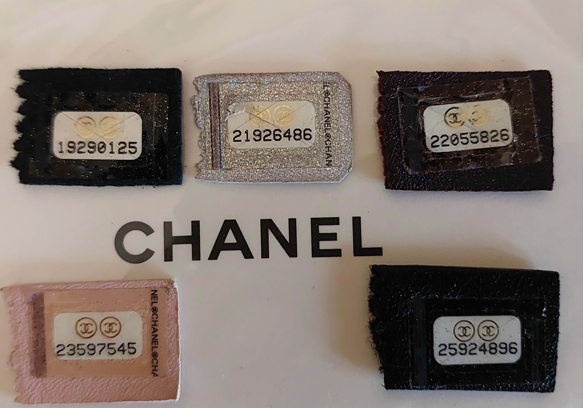 Шнурки  Chanel, Crockett & Jones, Santoni. Номера к сумкам Chanel