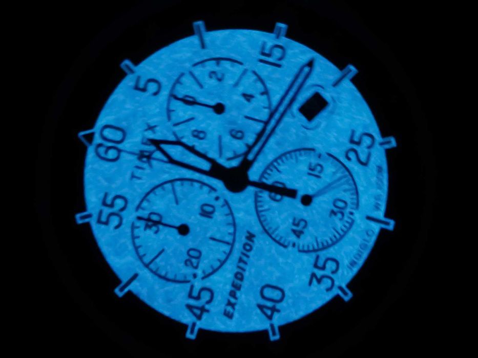 Timex Expedition Tw4B26700 с хронографом и с подсветкой Indiglo
