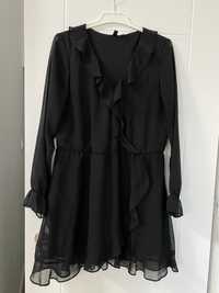 Kopertowa sukienka z falbankami 44 46 XL czarna tiulowa