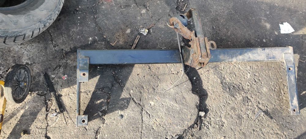 Mitsubishi Galant 8 Hak Holowniczy Wypinany Zaczep Kulowy Belka