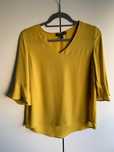 Blusa amarelo mostarda Tam.