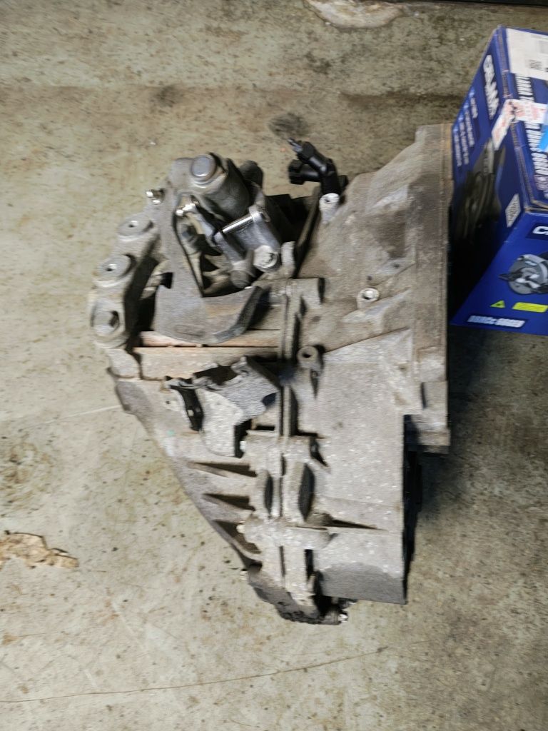 Skrzynia biegów Astra j Insignia f40 2.0 CDTI
