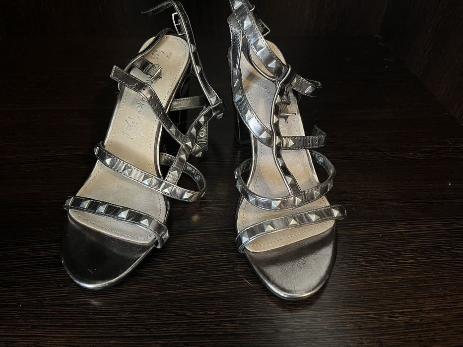 Sandália salto alto várias marcas