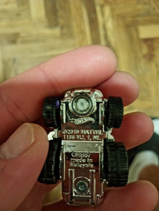 Hot Wheels машинкі ,все оригінал