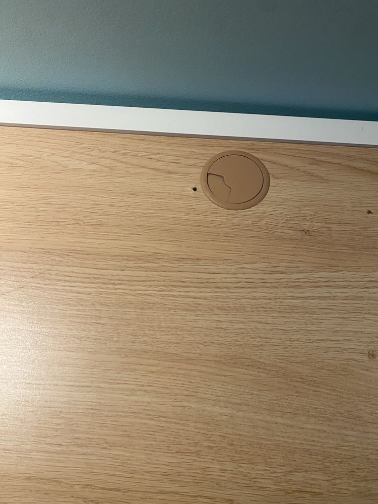 Biurko i fotel w dobrym stanie komplet