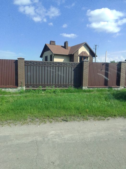 Ворота, паркани, грати, металоконструкції.
