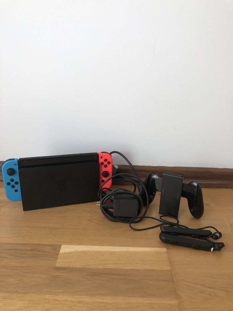 Nintendo switch oled+akcesoria i gry+szybka