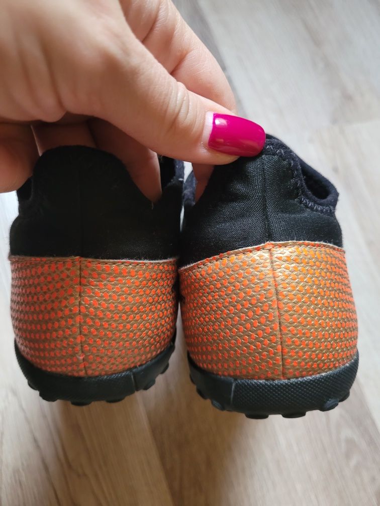 Halówki- Turfy Adidas roz 36 stan bardzo dobry!!!