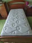 Cama com estrado
