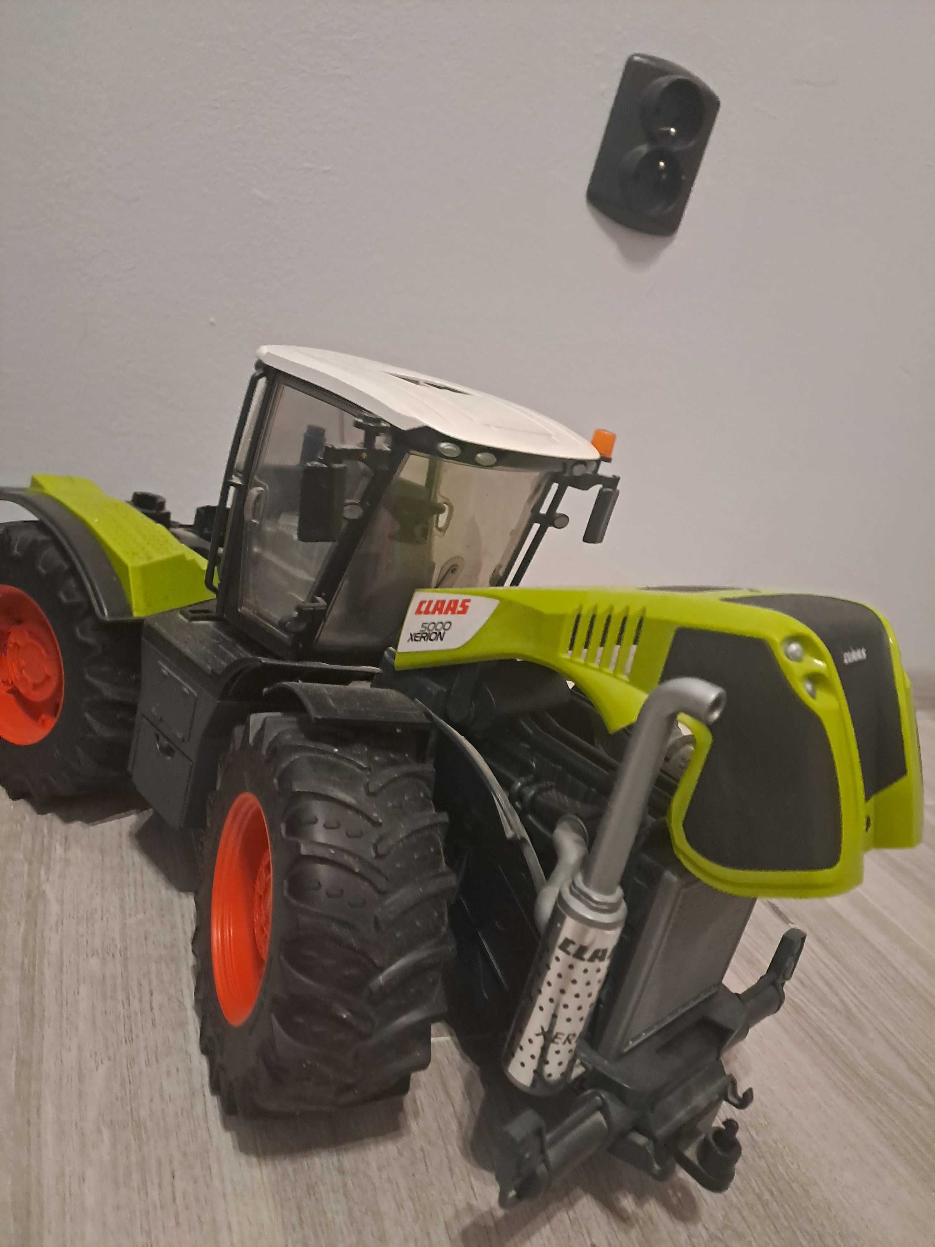 Ciagnik claas xerion5000 bruder