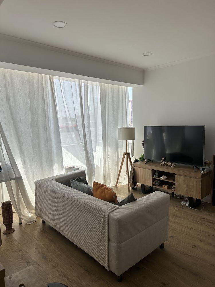 Aluga-se Quarto em Apartamento Acolhedor — Exclusivo para Rapariga