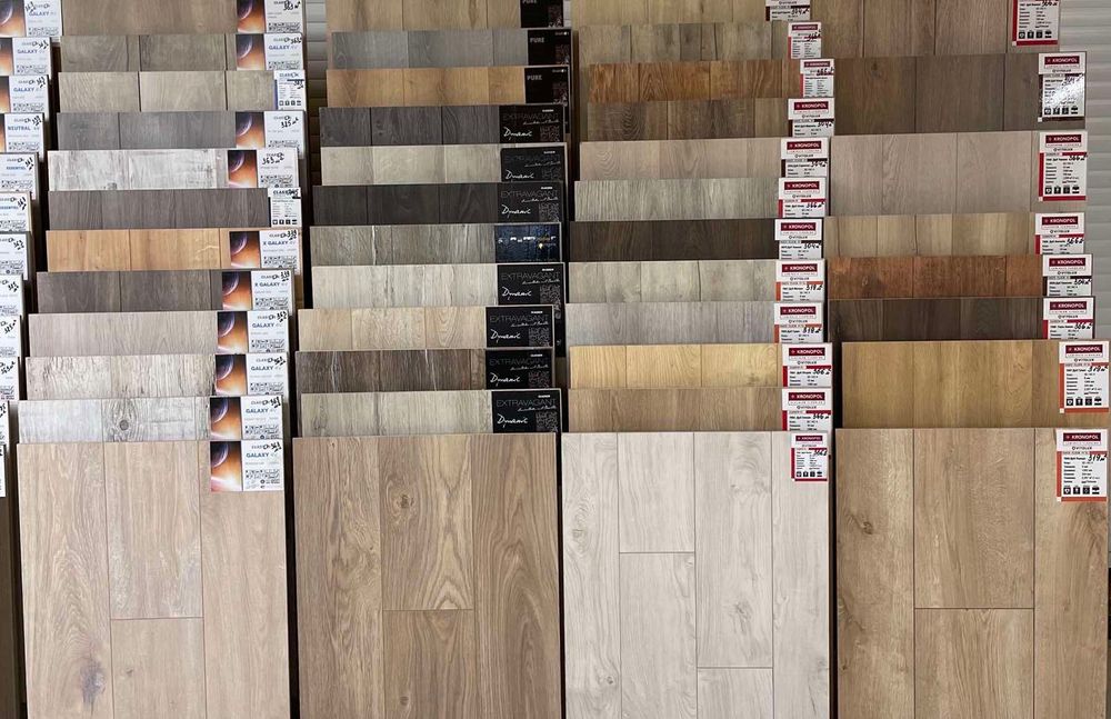 Продається бізнес- магазин дверей, вікон та підлоги!