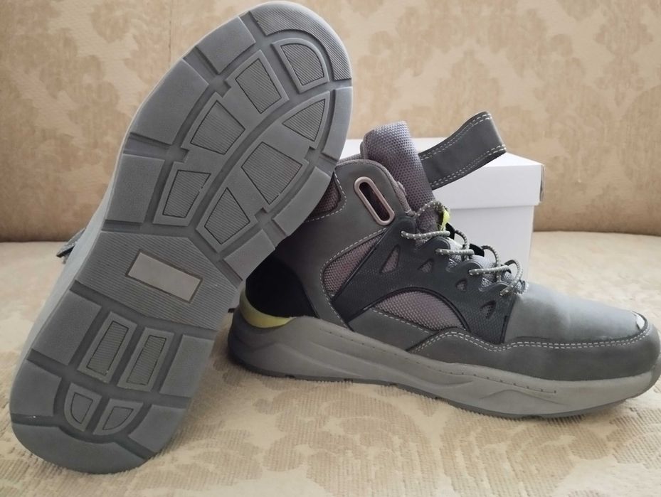 Dziecięce buty zimowe firmy CoolClub rozmiar 36.