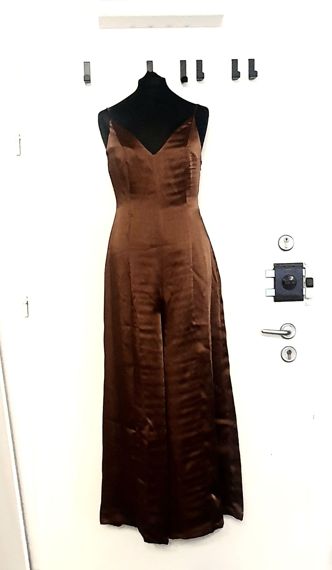 OKAZJA Top shop piękny satynowy kombinezon wieczorowy set s 36 m 38
