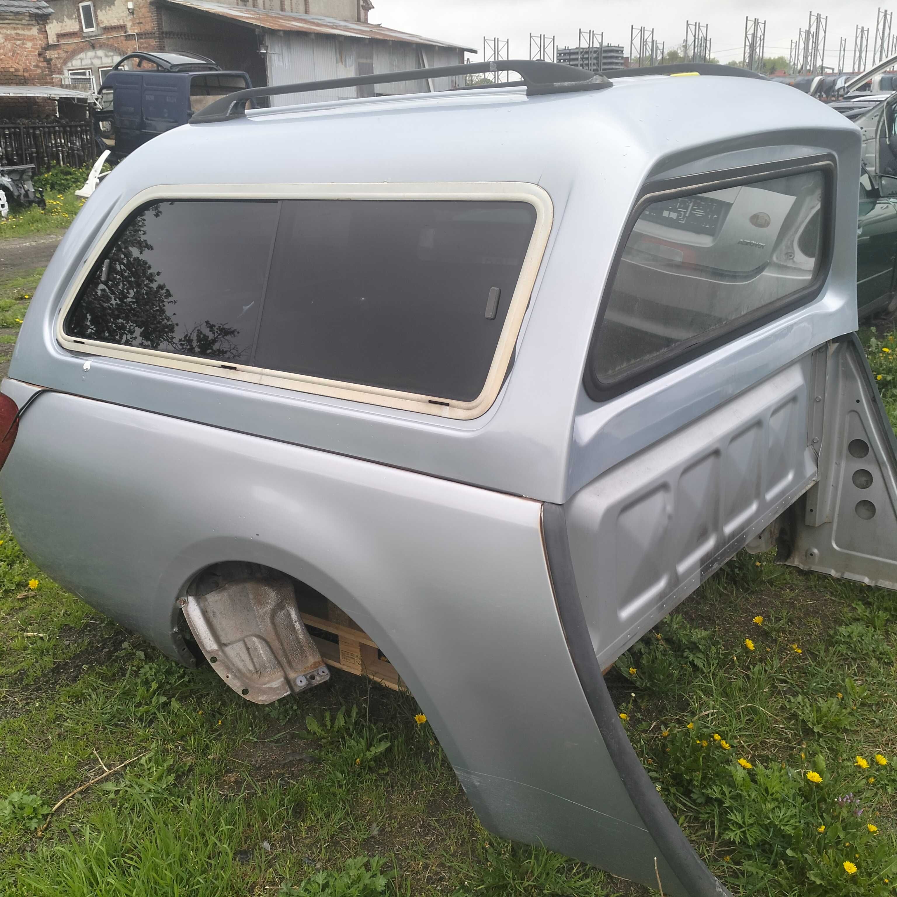 mitsubishi l200 hardtop do wersji dwu drzwiowej