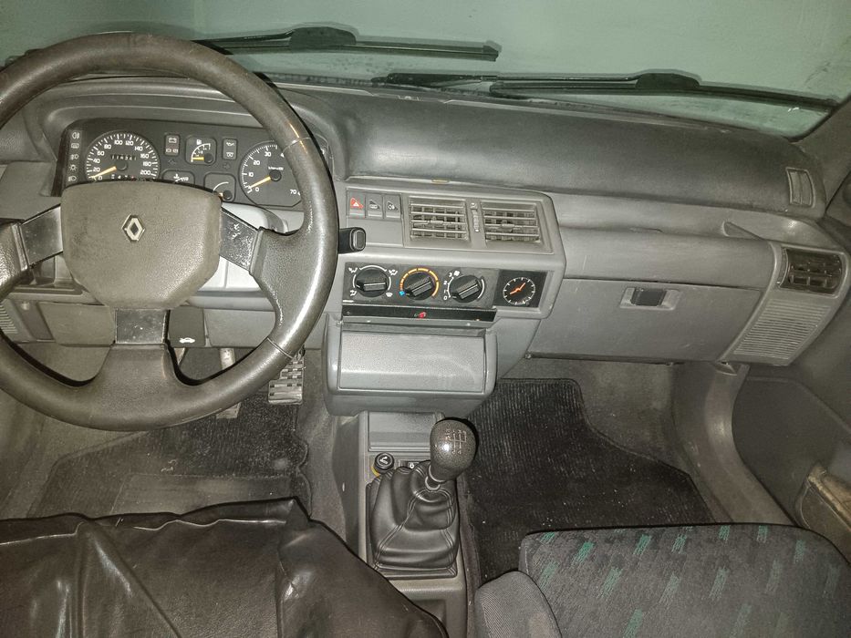 Renault Clio Rti