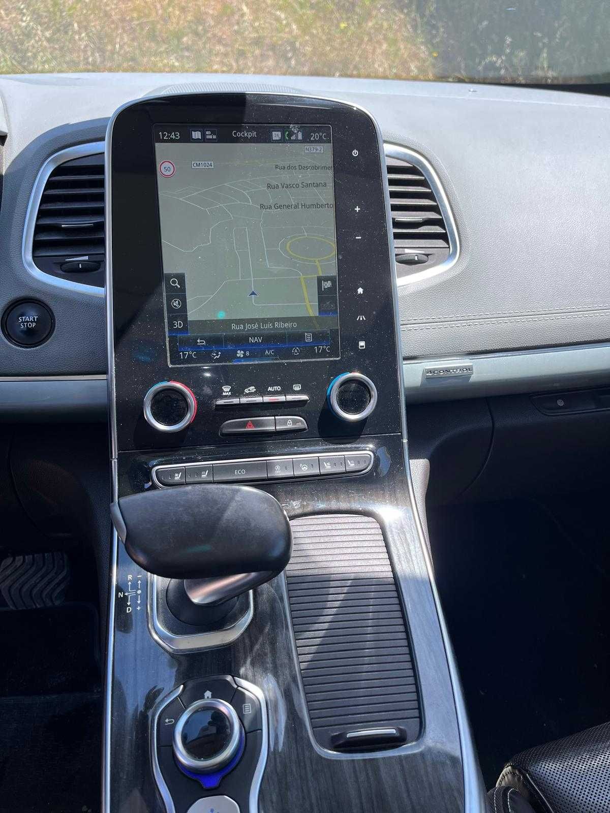Renault Espace Initiale Paris