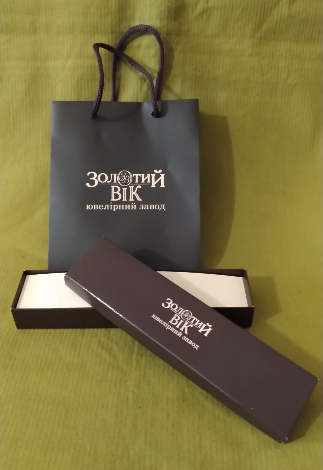 Подарункова коробка
