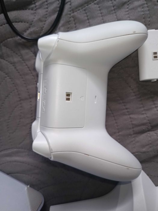 Konsola w pełni działająca, używana Xbox okoła 1,5rokuseries s .