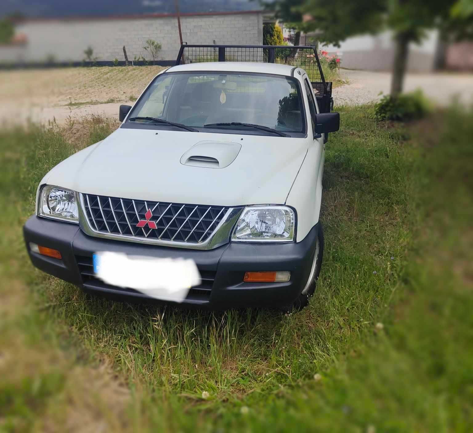 Mitsubishi L200  em óptimo estado