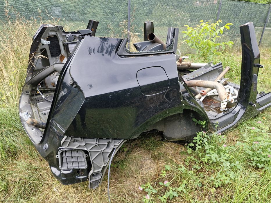 Audi Q5 bok,tył, progi, słupki.