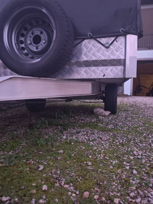 Reboque matriculado 750 kg