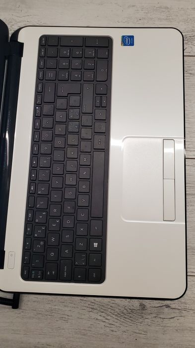 Ноутбук Hp 15r068no