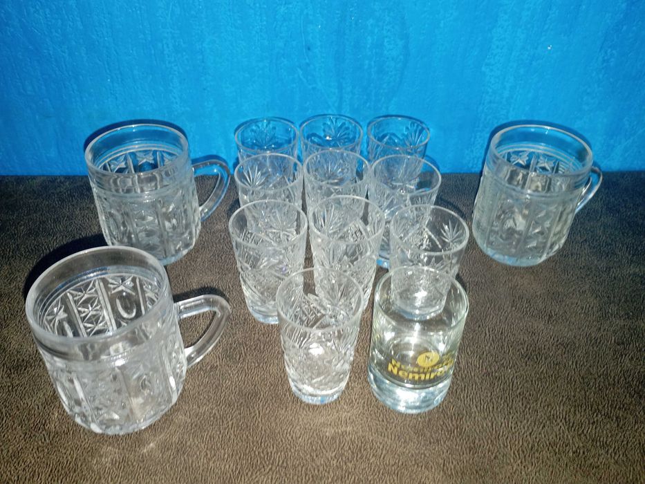 Продам рюмки,пивные кружки лотом