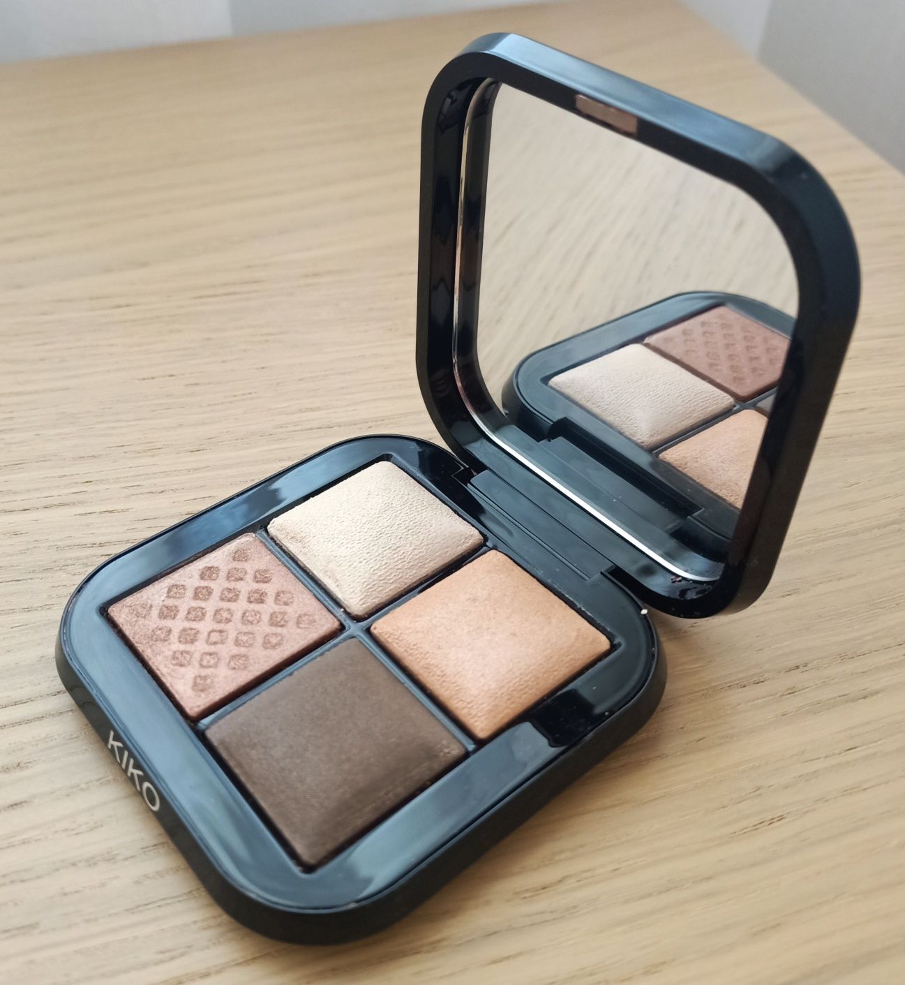 Paleta de sombras tons nude Kiko