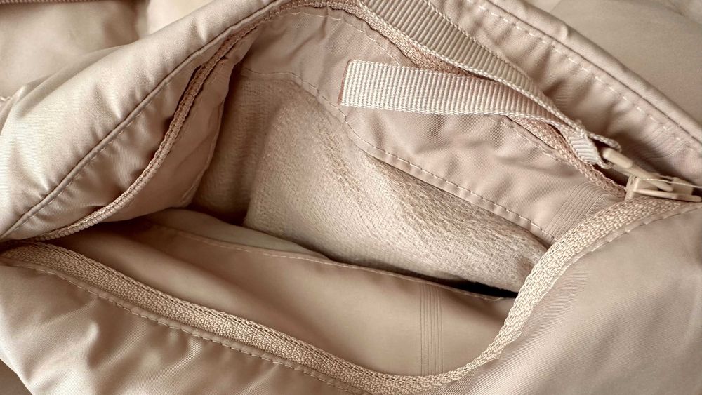 Зимова Куртка Adidas XS Жіноча Бежева