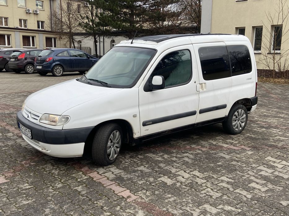 Citroen berlingo beznyna 1.4 gaz klima hak el szyby