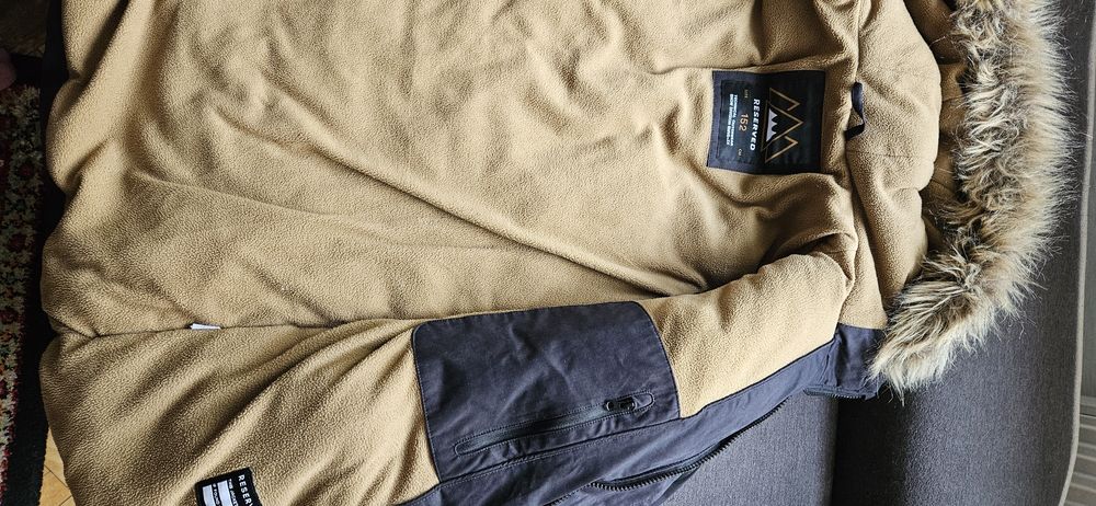 Kurtka Reserved rozm. 152