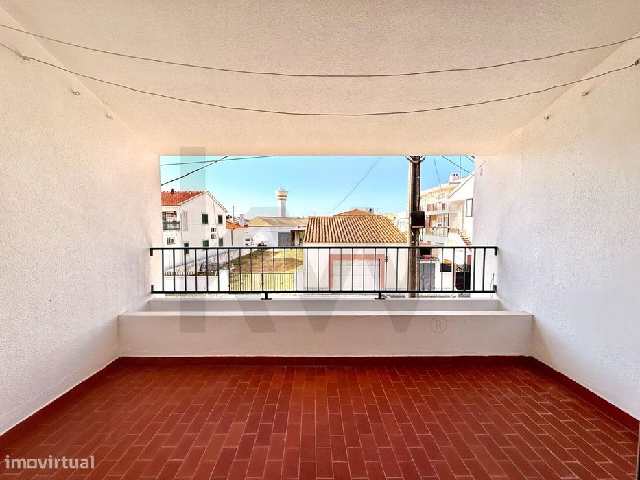 Moradia T5 com garagem e excelente localização na Vila de Grândola – B