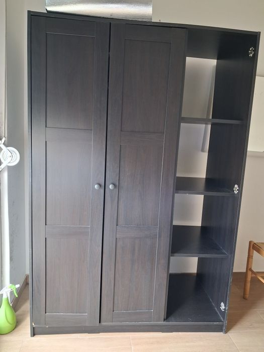 Armário/guarda roupa pequeno