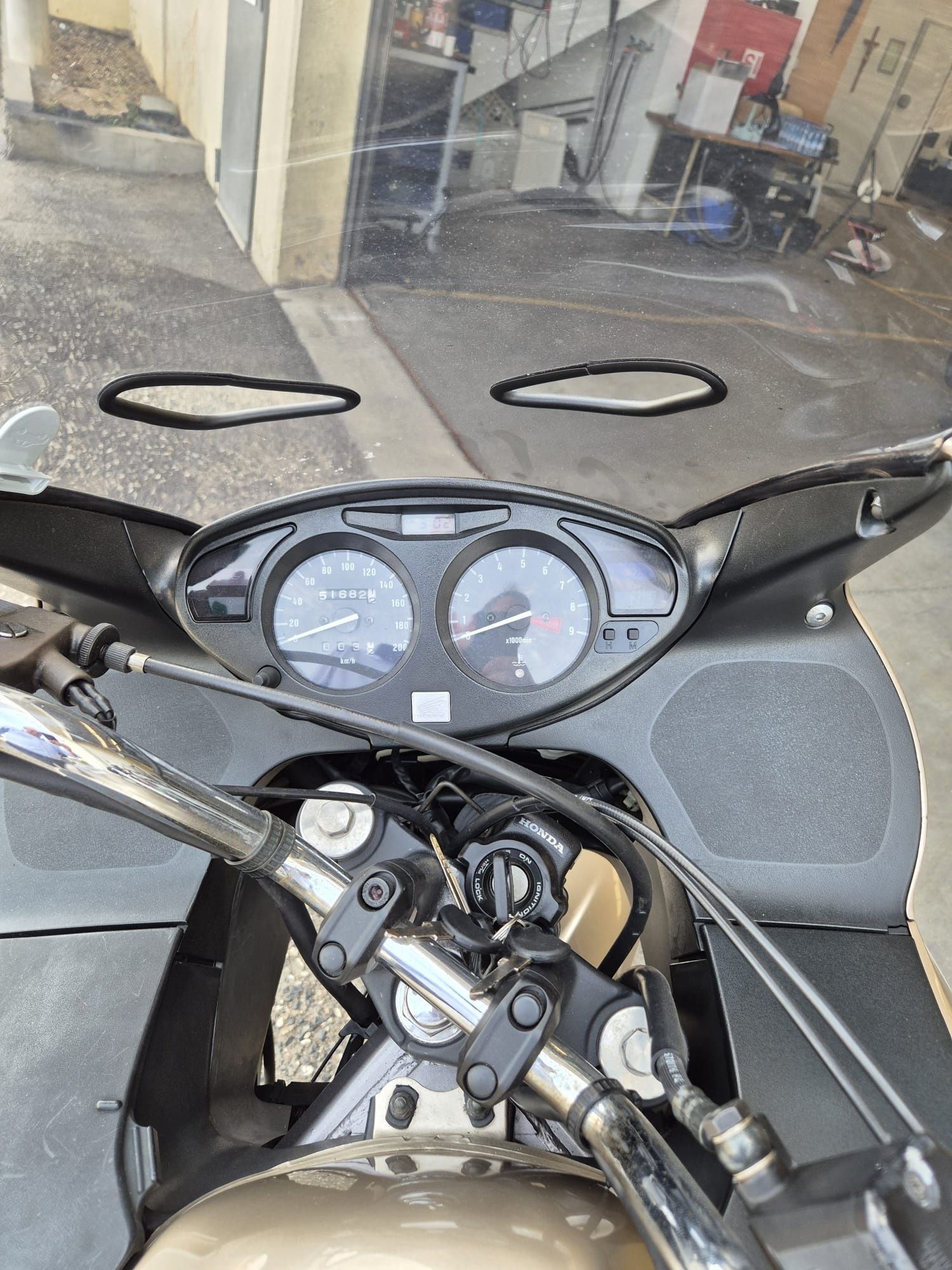 Honda Deauville 650 cc