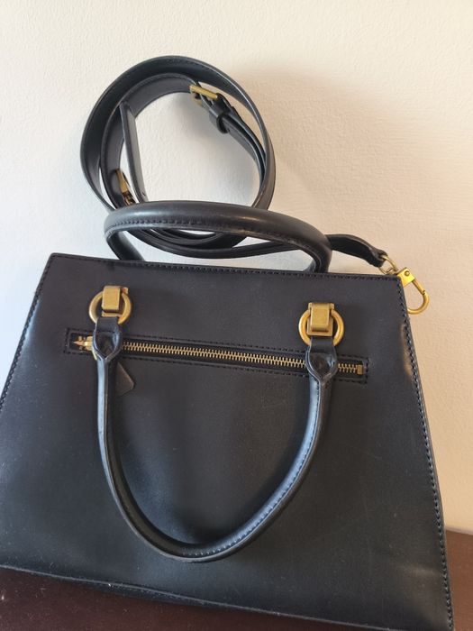 Mala preta Guess modelo Stephi