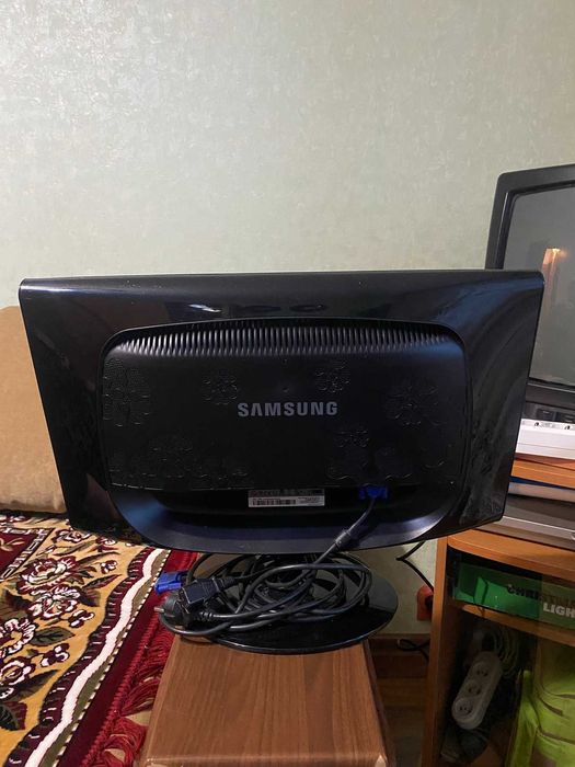 Монітор Samsung SyncMaster 2233SN