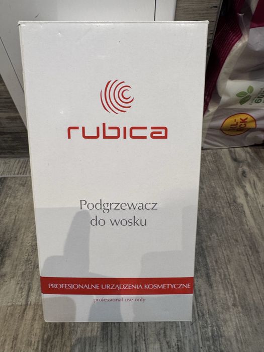 Podgrzewacz do wosku
