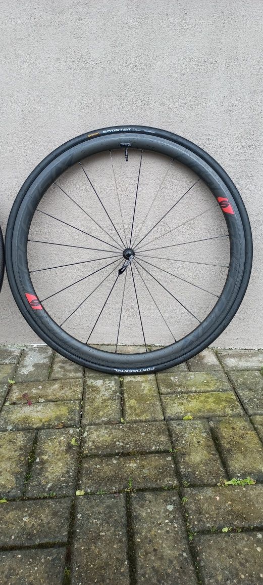 Roda da frente carbono first speedsix (ciclismo estrad