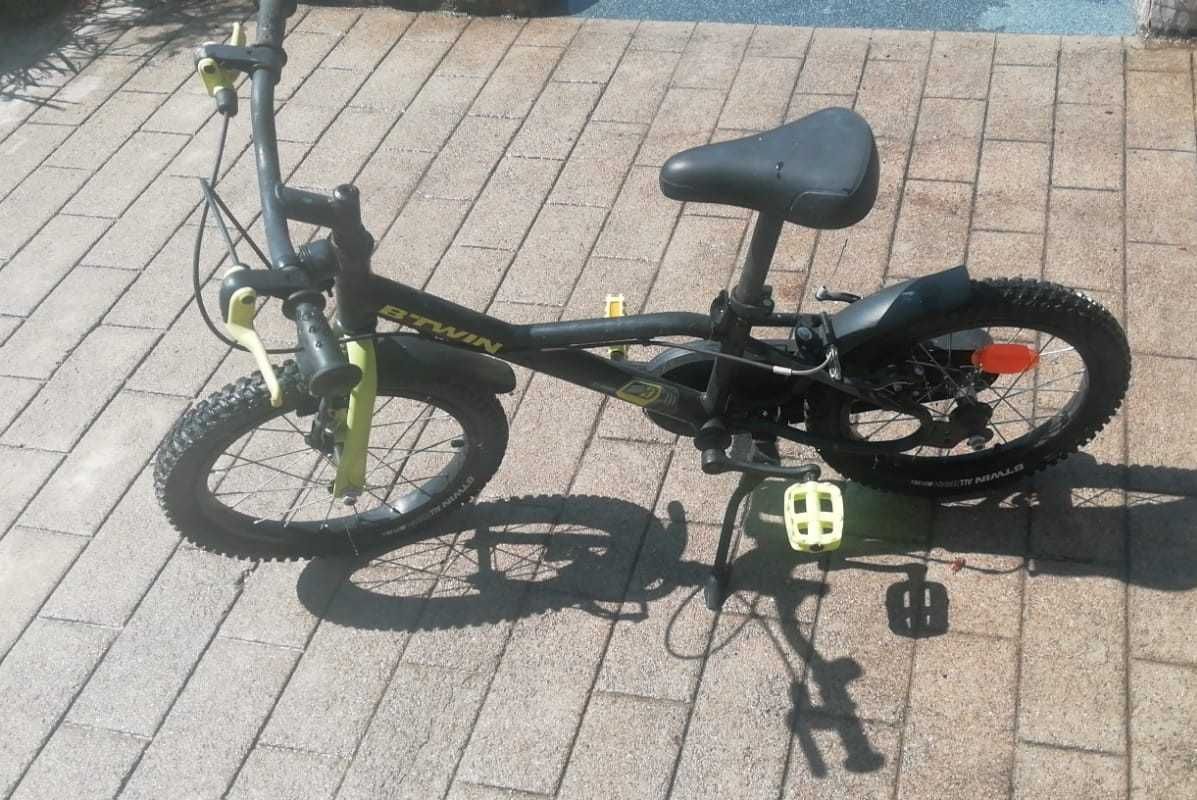 BICICLETA 16 polegas 4,5-6 anos 500 Dark Hero B'TWIN